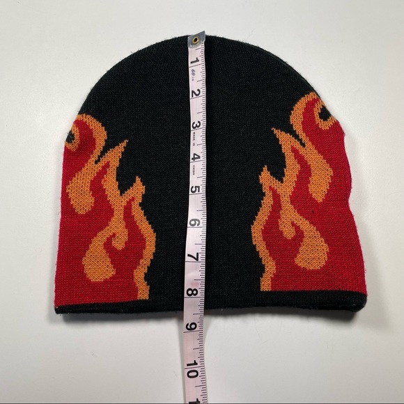 Nolan Glove Company Black Knit Beanie With Flame Design - Picture 5 of 6